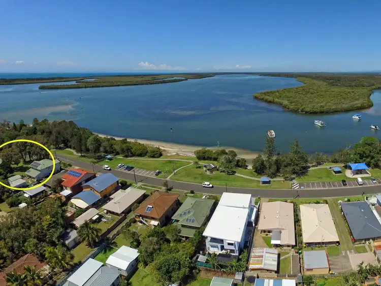 180 Esplanade, Golden Beach QLD 4551