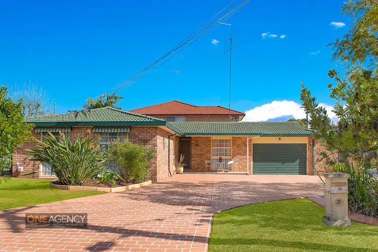 16 Hunter Street, Emu Plains NSW 2750