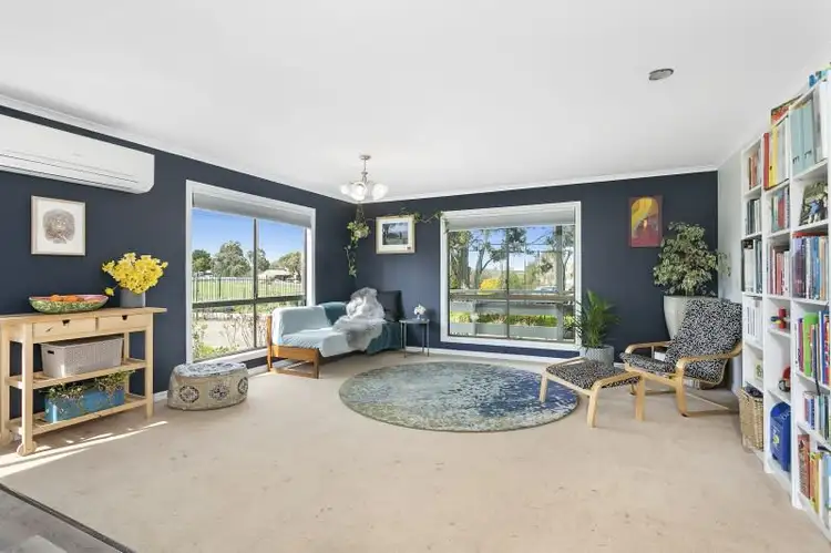 13 Myles Road, Newlyn VIC 3364