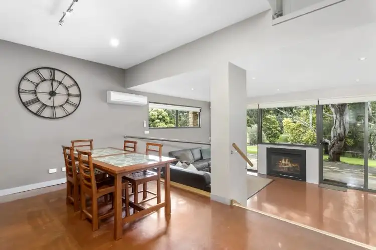 Second view of Homely house listing, 6/32 King Street, Daylesford VIC 3460