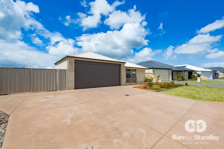 Second view of Homely house listing, 42 Apsley Circle, Millbridge WA 6232