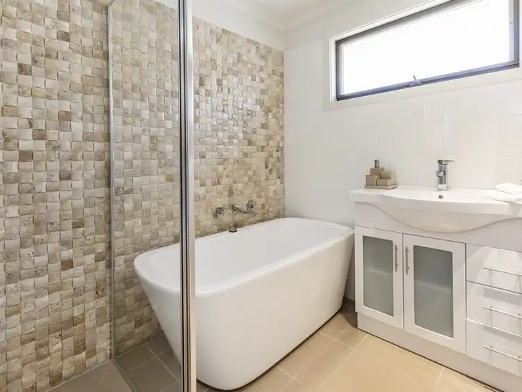 Fifth view of Homely house listing, 15 Kilburn Crescent, Frankston VIC 3199