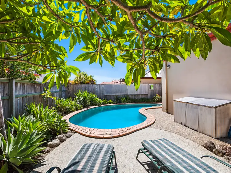 10 Grenada Court, Varsity Lakes QLD 4227