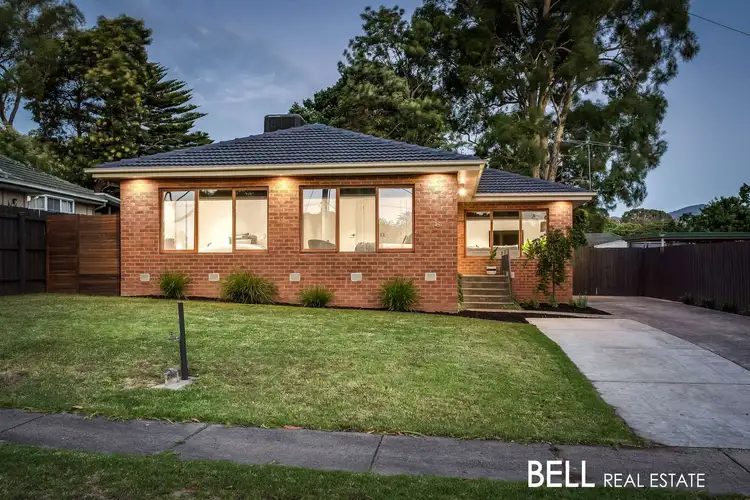 15 Deborah Avenue, Boronia VIC 3155
