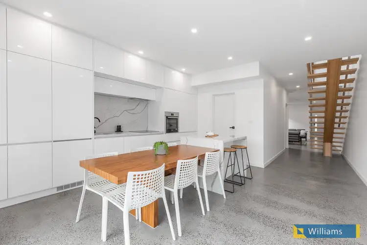 16 Johnston Street, Newport VIC 3015