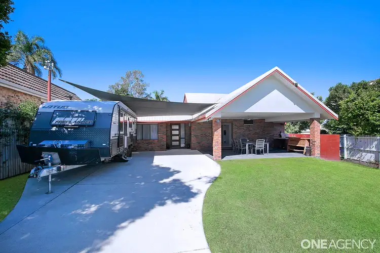 9 Matthew Street, Scarborough QLD 4020