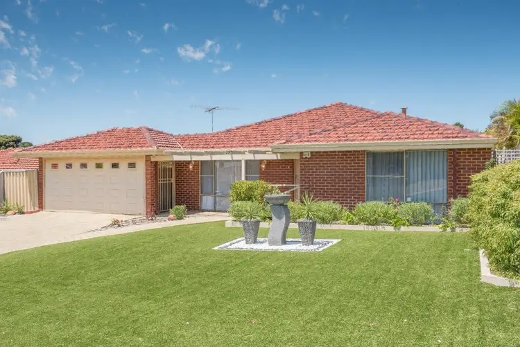 21 Whitcombe Way, Alexander Heights WA 6064