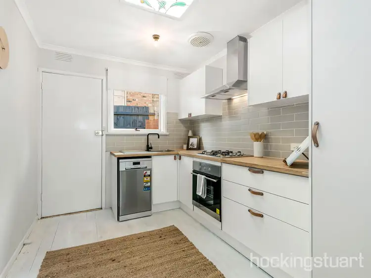 Fifth view of Homely unit listing, 2/17 Bourke Street, Mentone VIC 3194