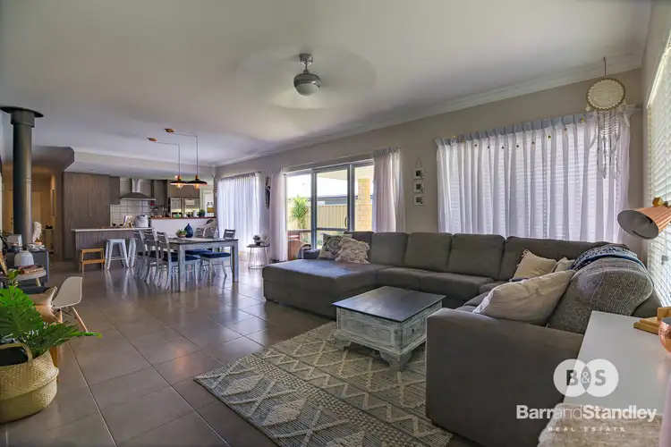 36 Kambany Approach, Dalyellup WA 6230