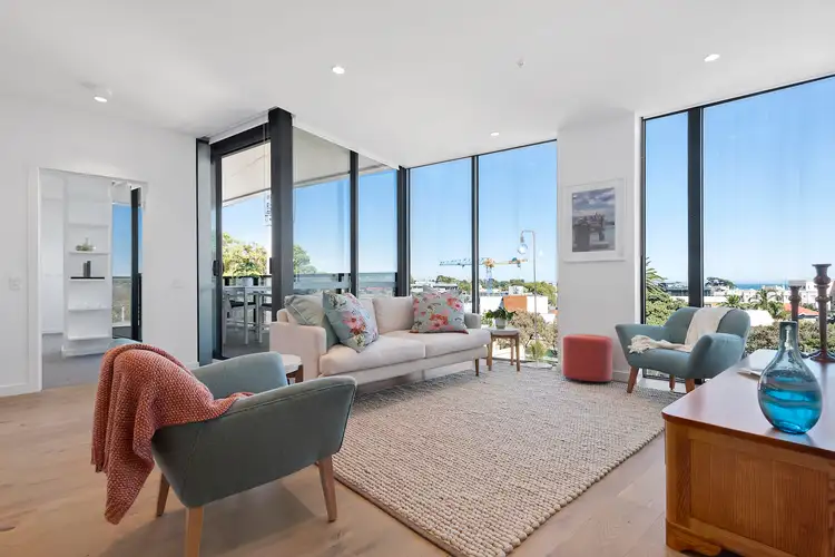 406/10 Railway Walk North, Hampton VIC 3188