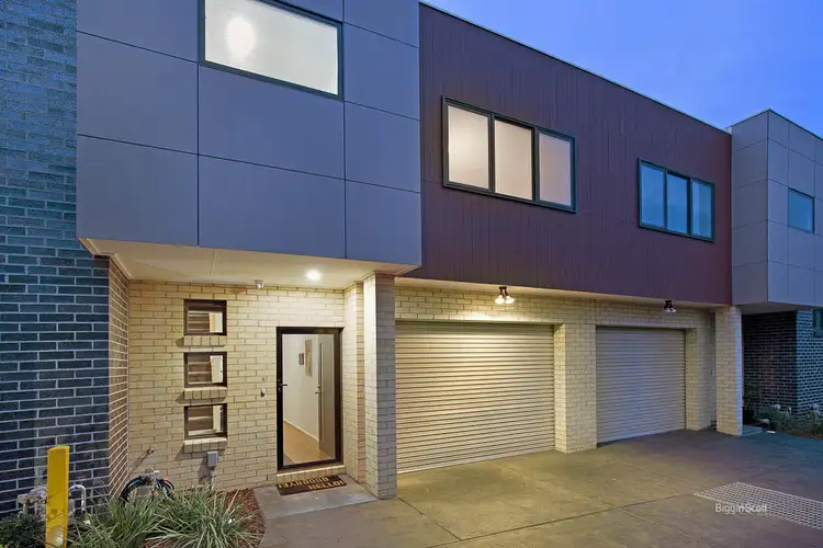 4/18 Woodvale Road, Boronia VIC 3155