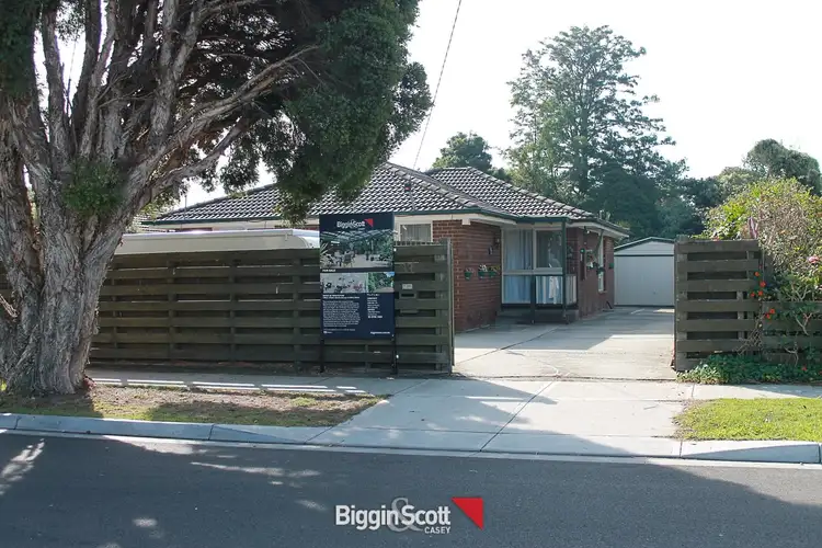 33 Cochrane Street, Cranbourne VIC 3977
