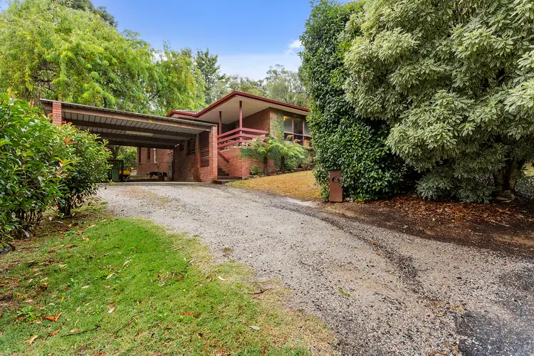 6 Belgrave Avenue, Cockatoo VIC 3781