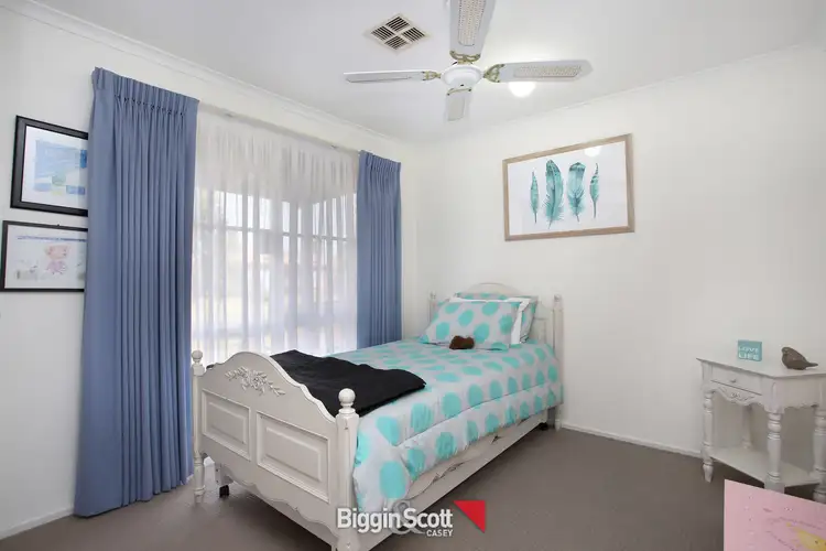 Seventh view of Homely house listing, 8 Joy Court, Narre Warren VIC 3805