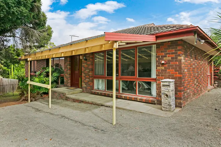8 Wilma Avenue, Seville East VIC 3139