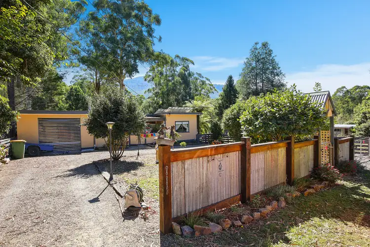 21 Rainbow Trout Avenue, East Warburton VIC 3799