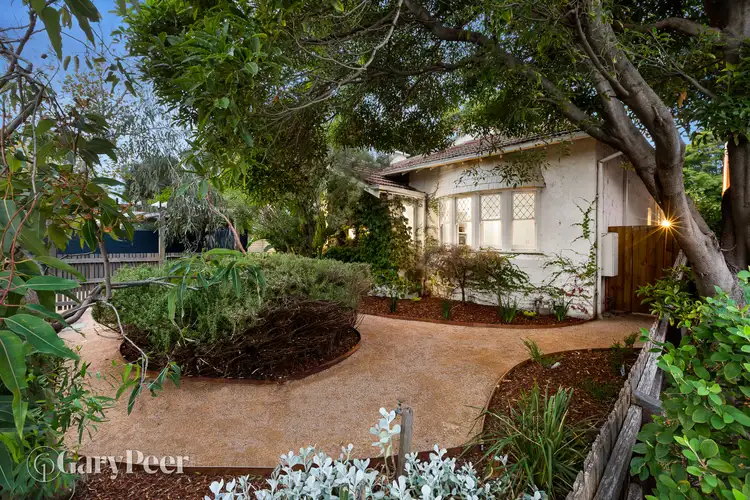 11 Orange Grove, St Kilda East VIC 3183