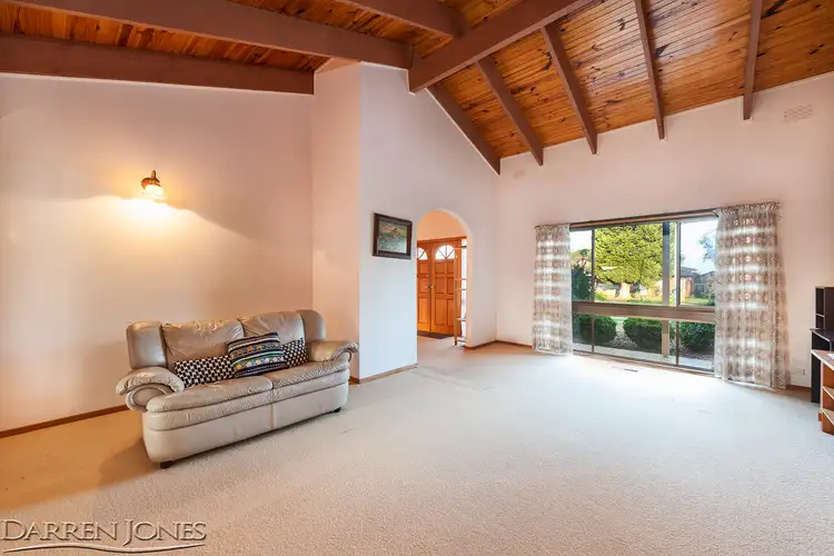 Second view of Homely house listing, 4 Adori Court, St Helena VIC 3088