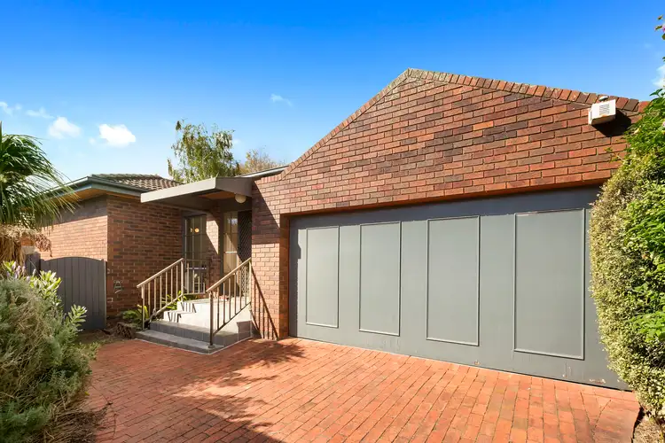 2/134 Bambra Road, Caulfield VIC 3162