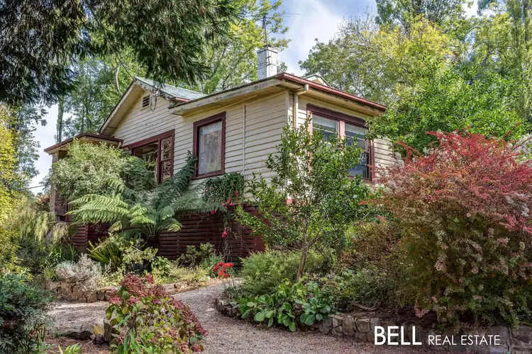7 Falls Road, Kalorama VIC 3766