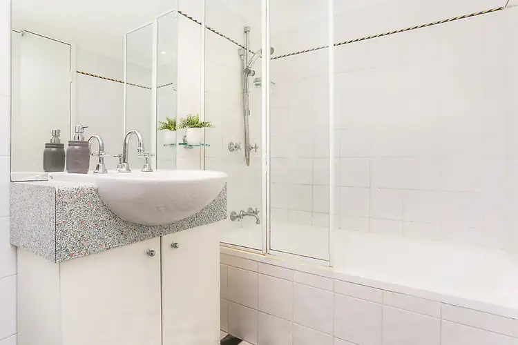 Fourth view of Homely apartment listing, 28/7-17 Sinclair Street, Wollstonecraft NSW 2065