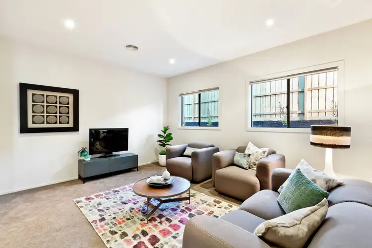 Fifth view of Homely house listing, 5 Hakea Close, Greensborough VIC 3088