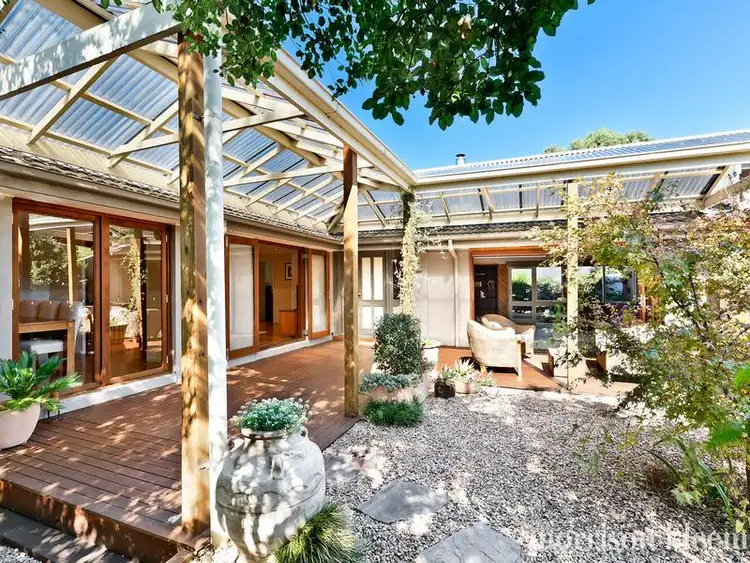 322 St Helena Road, St Helena VIC 3088
