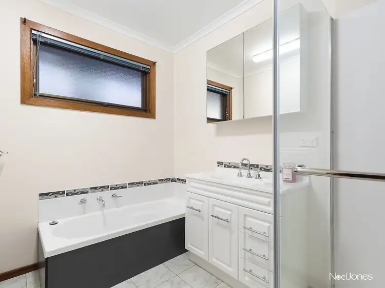 Fifth view of Homely house listing, 3 Wyndarra Court, Ringwood VIC 3134