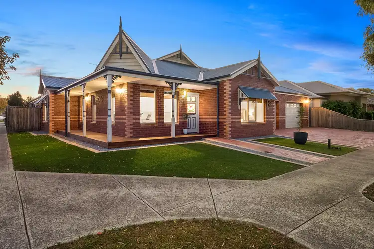 27 Hathfelde Boulevard, Mernda VIC 3754