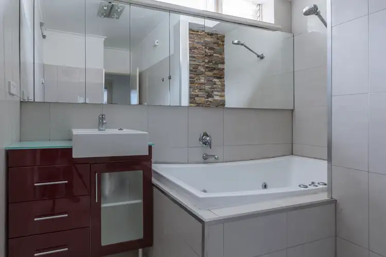 Sixth view of Homely apartment listing, 4/203 Alma Road, St Kilda East VIC 3183
