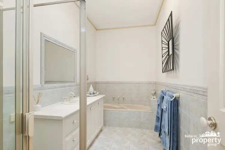 Sixth view of Homely house listing, 31 Avoca Crescent, Alfredton VIC 3350