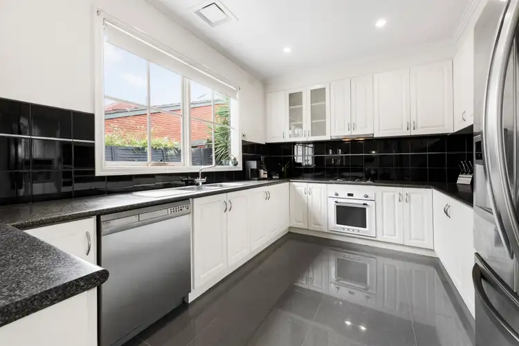Fifth view of Homely house listing, 3 Stuart Close, Frankston VIC 3199