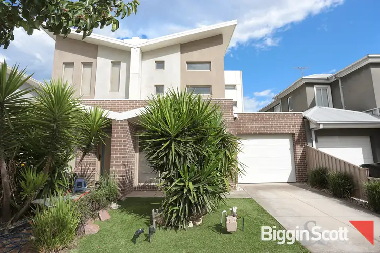 8 Libby Lane, Sunshine West VIC 3020