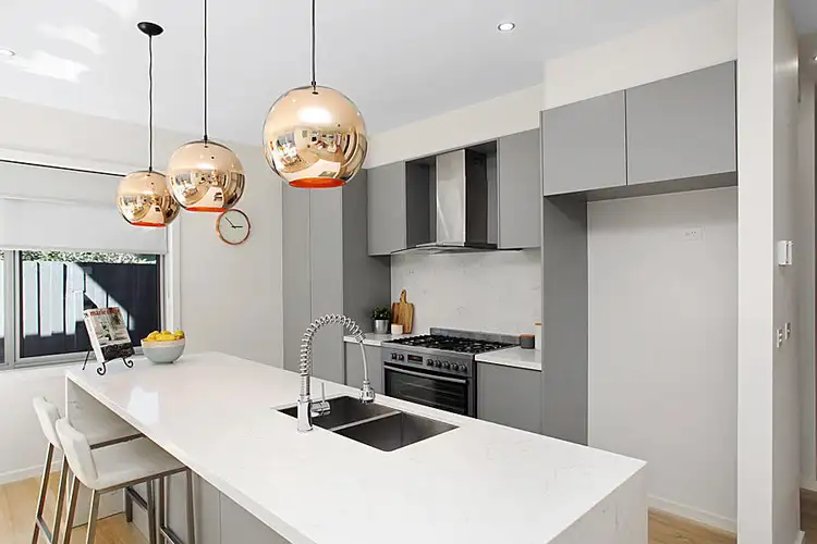 Second view of Homely house listing, 5/38 Blenheim Road, Newport VIC 3015