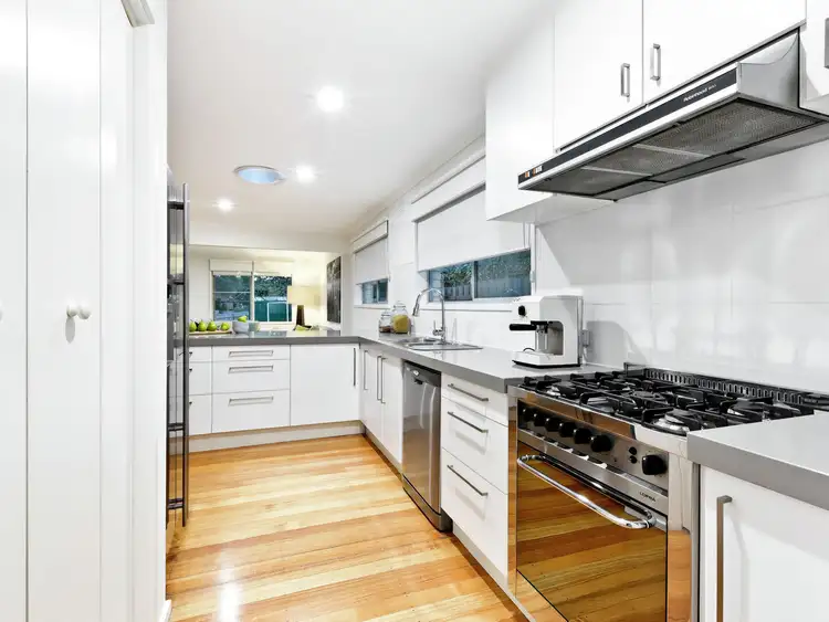 Fifth view of Homely house listing, 3 Wirrabara Court, Yallambie VIC 3085