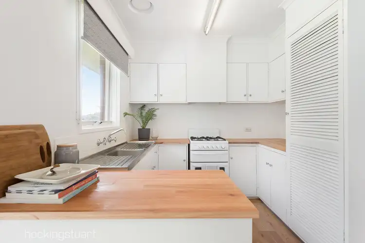 Second view of Homely house listing, 3 Tee Court, Frankston VIC 3199