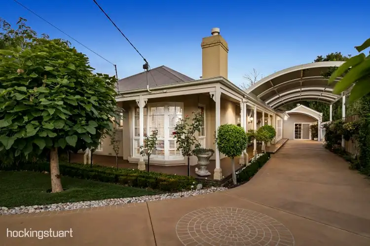 15 South Road, Mccrae VIC 3938