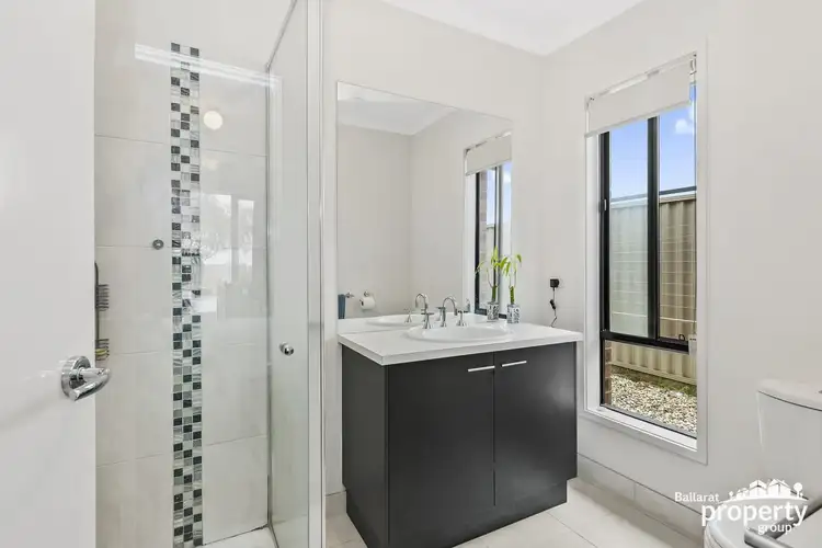 Fifth view of Homely house listing, 25 Echo Place, Alfredton VIC 3350