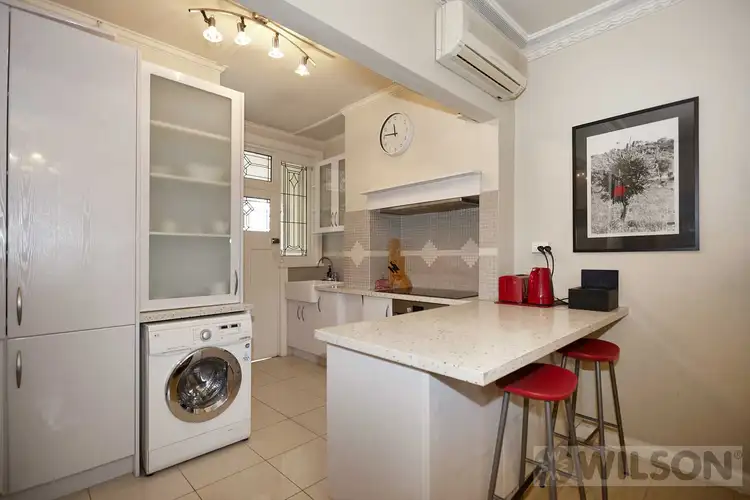 Fifth view of Homely apartment listing, 6/33 Queens Road, Melbourne VIC 3000