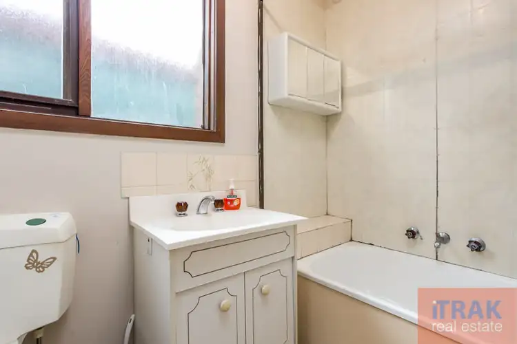 Seventh view of Homely house listing, 5 Oxford Way, Wyndham Vale VIC 3024