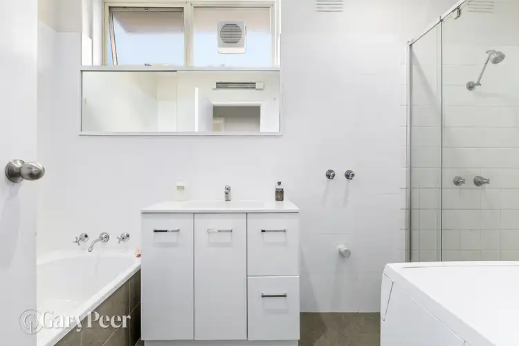 20/80 Grey Street, St Kilda VIC 3182