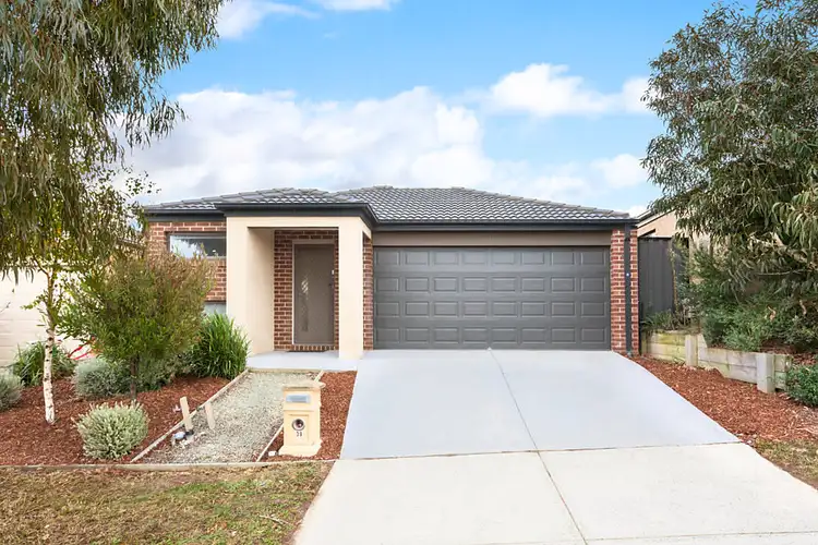 38 Botham Crescent, Pakenham VIC 3810