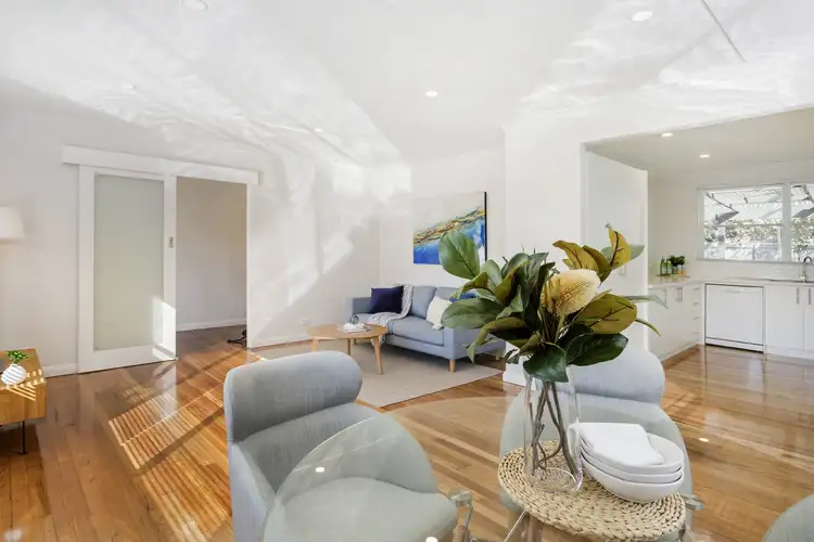 98 Rosemary Crescent, Frankston North VIC 3200