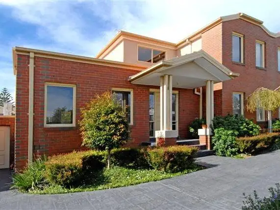 18 Linden Avenue