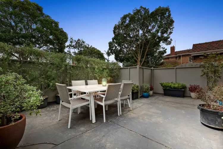 2/13 Arkle Street, Prahran VIC 3181