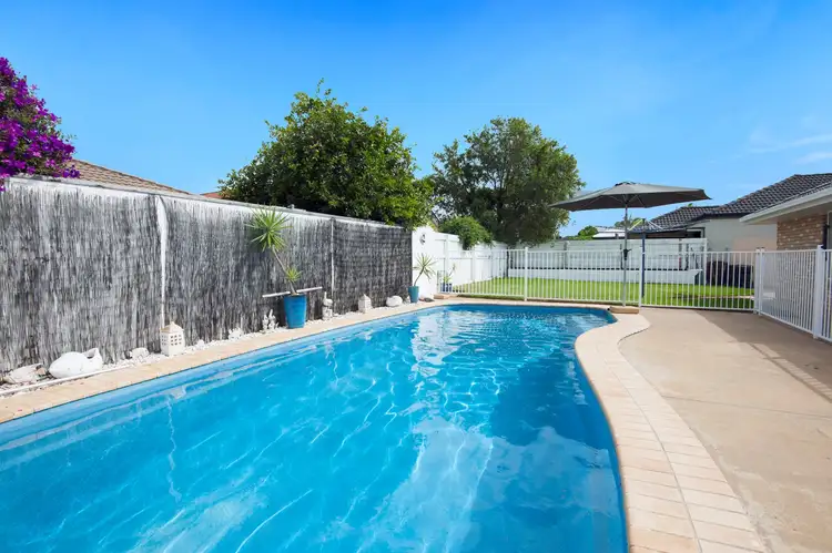 9 Kylemore Court, Caloundra West QLD 4551