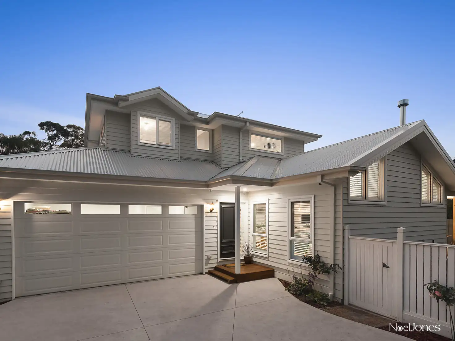 Main view of Homely townhouse listing, 2/5 Valency Court, Mitcham VIC 3132