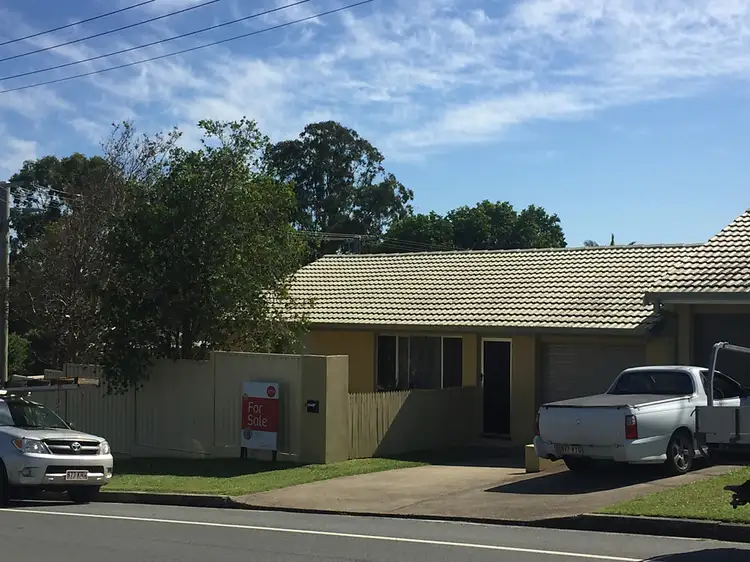 Main view of Homely semi-detached listing, 2/39 Shirley Street, Southport QLD 4215