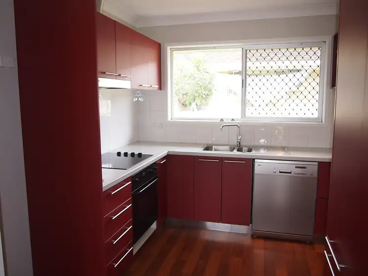 Second view of Homely semi-detached listing, 2/39 Shirley Street, Southport QLD 4215