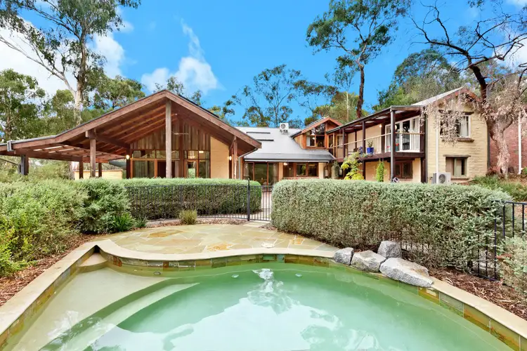 7 Gum Glade, Eltham North VIC 3095